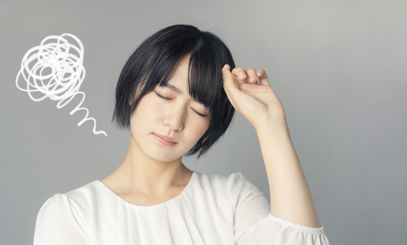 マウスピース矯正で失敗した女性
