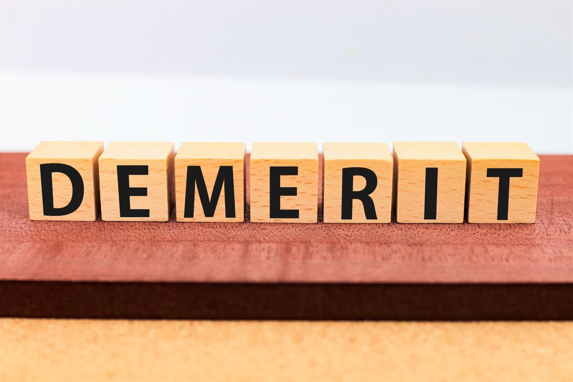 ワイヤー矯正のデメリットのイメージ