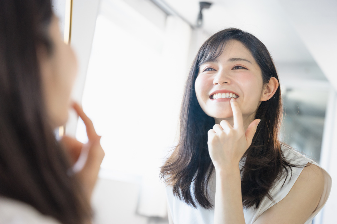 出っ歯を矯正した女性