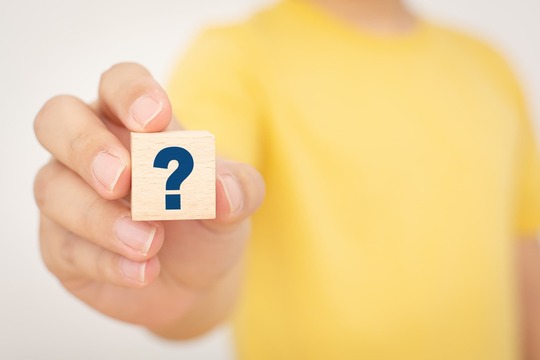 インビザライン・ファーストは保険適用の対象になるのか疑問を持つイメージ